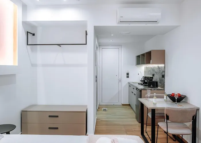 Iliada Boutique فاليراكي